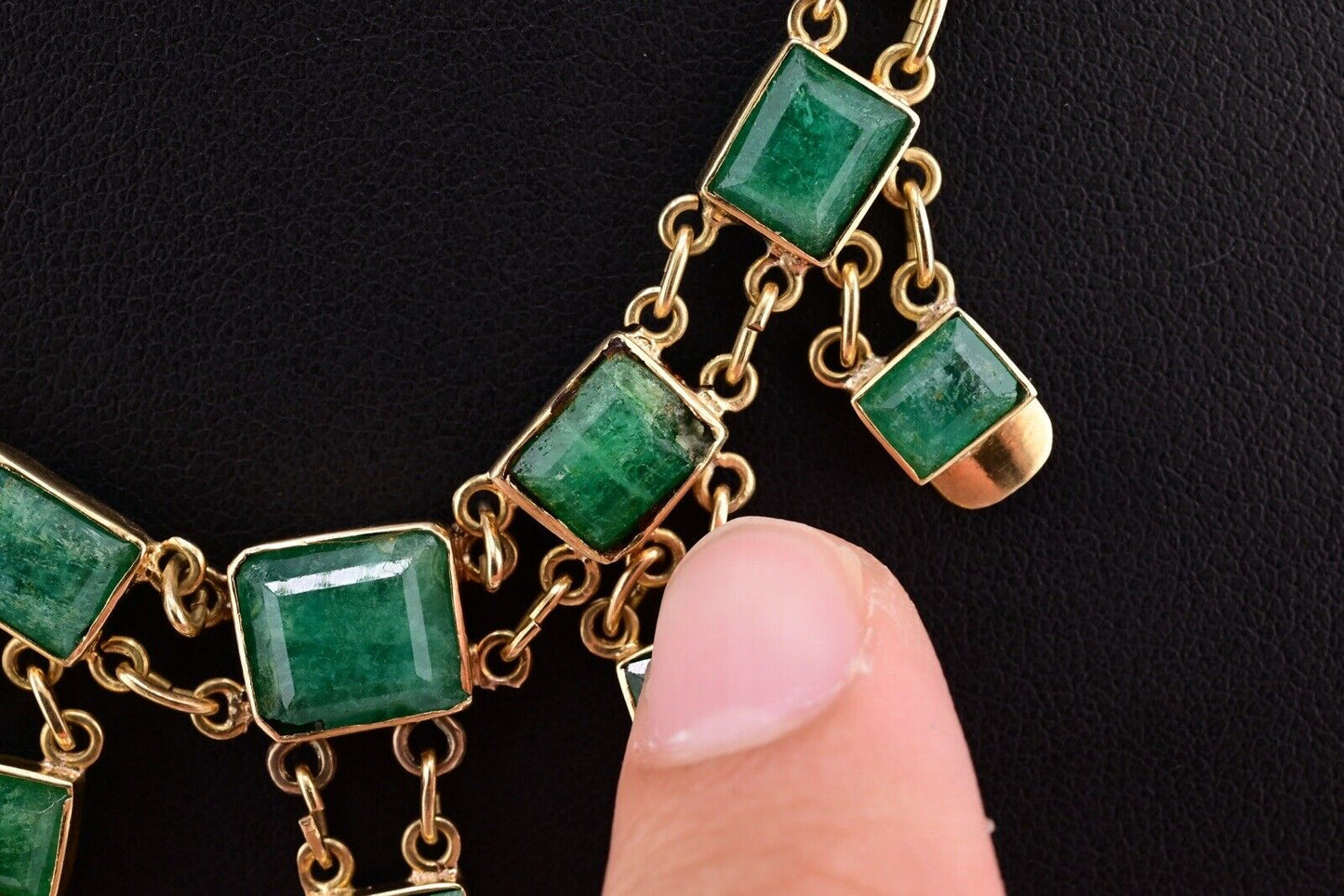 Majestic 14K Yellow Gold & Emerald Necklace 31.74 Grams