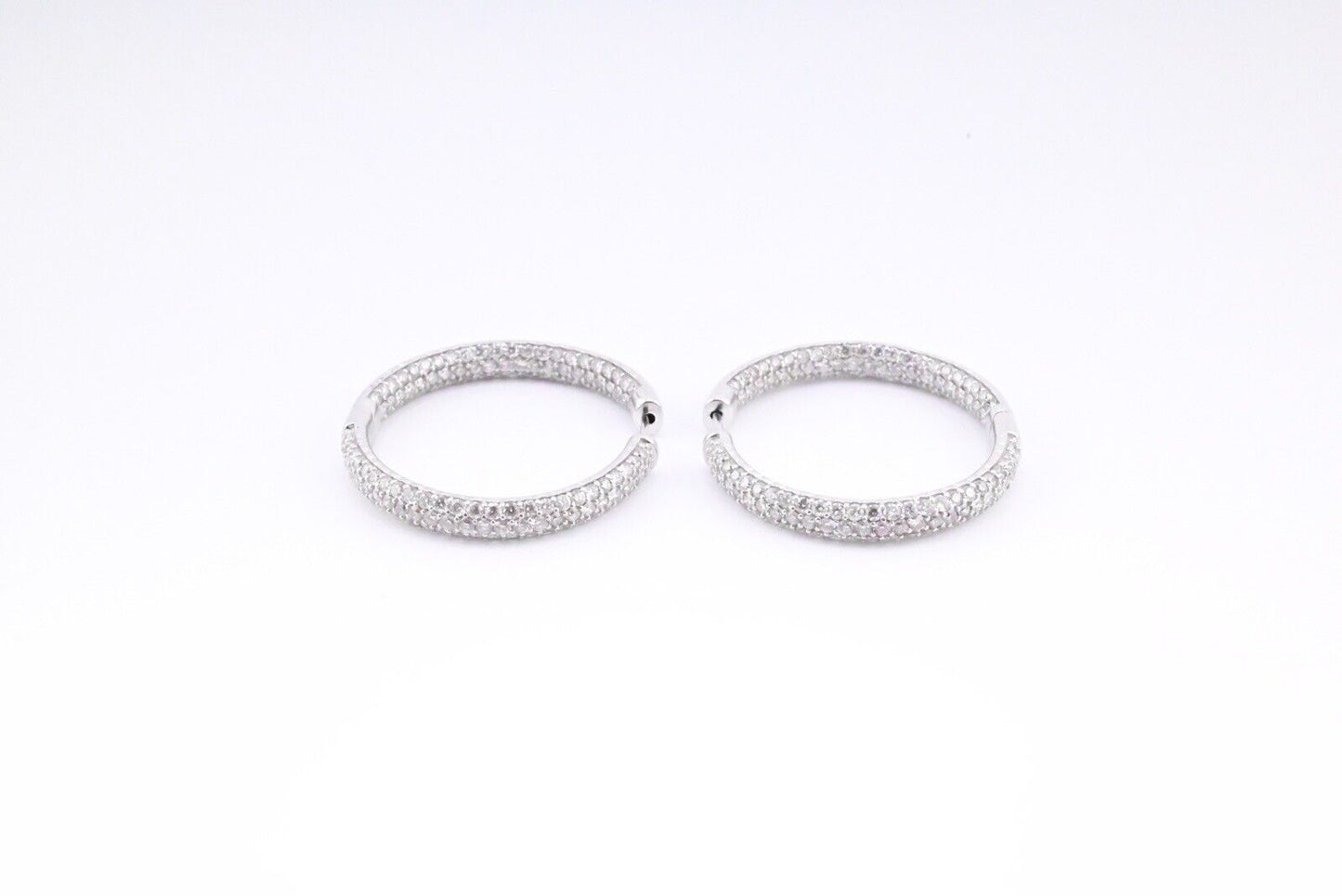 Exceptional Pair Of 14K White Gold Earrings With 5.50 Carats Of Diamonds 