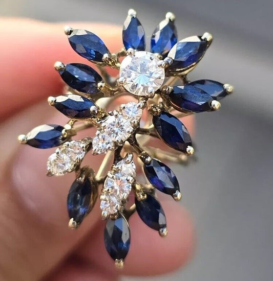 Superb 14K Yellow Gold Diamond & Sapphire Ring