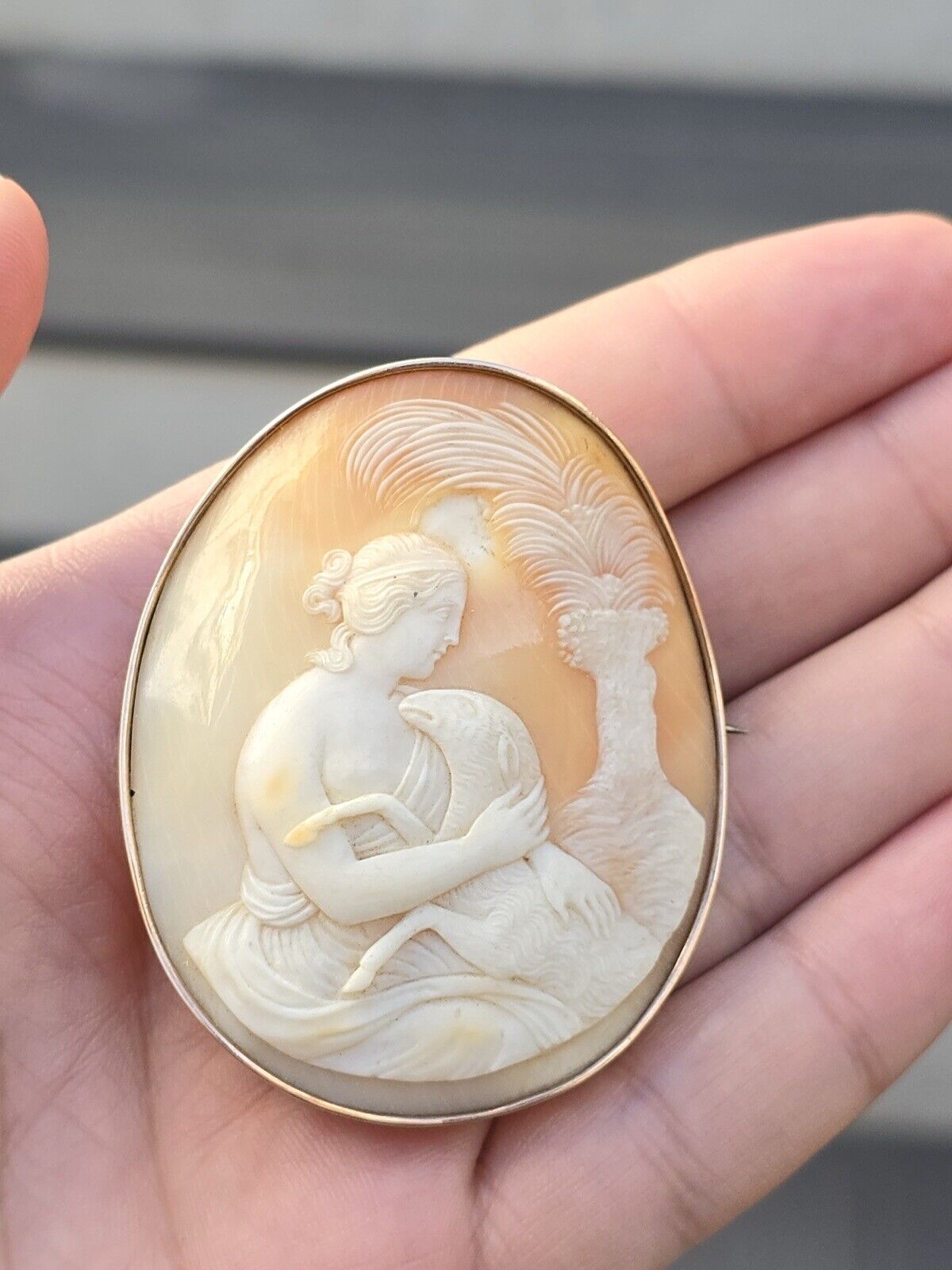 Exceptional Quality 14K Yellow Gold Cameo Brooch With Superb Carving