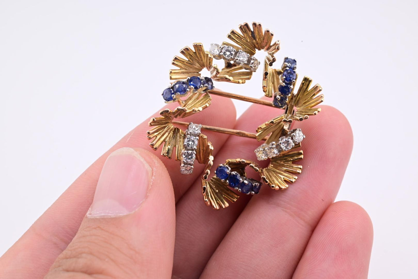 Exceptional H Stern 18K Diamond & Sapphire Brooch