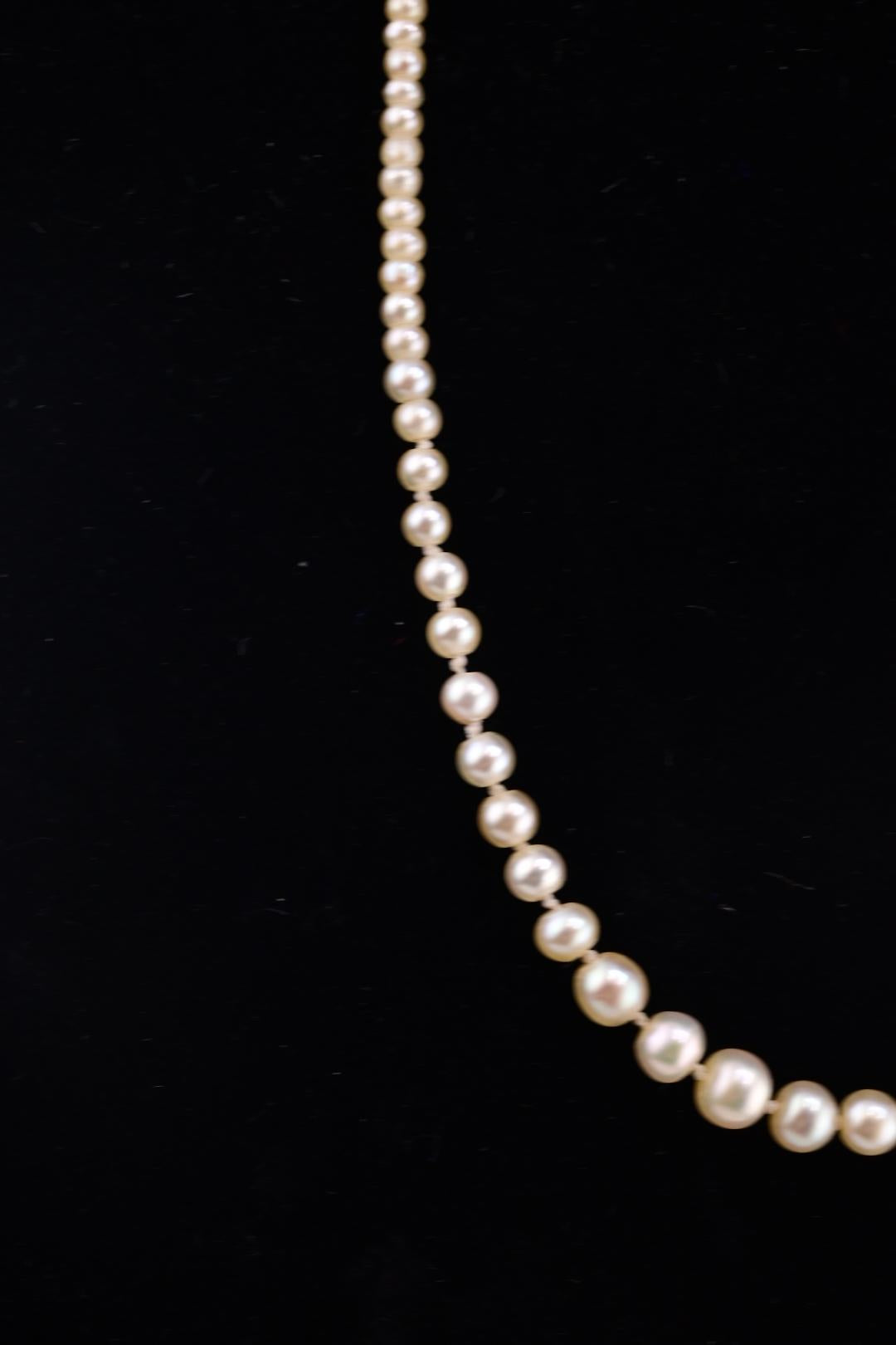 Super Art Deco Period Pearl Necklace With Diamond & Emerald Clasp