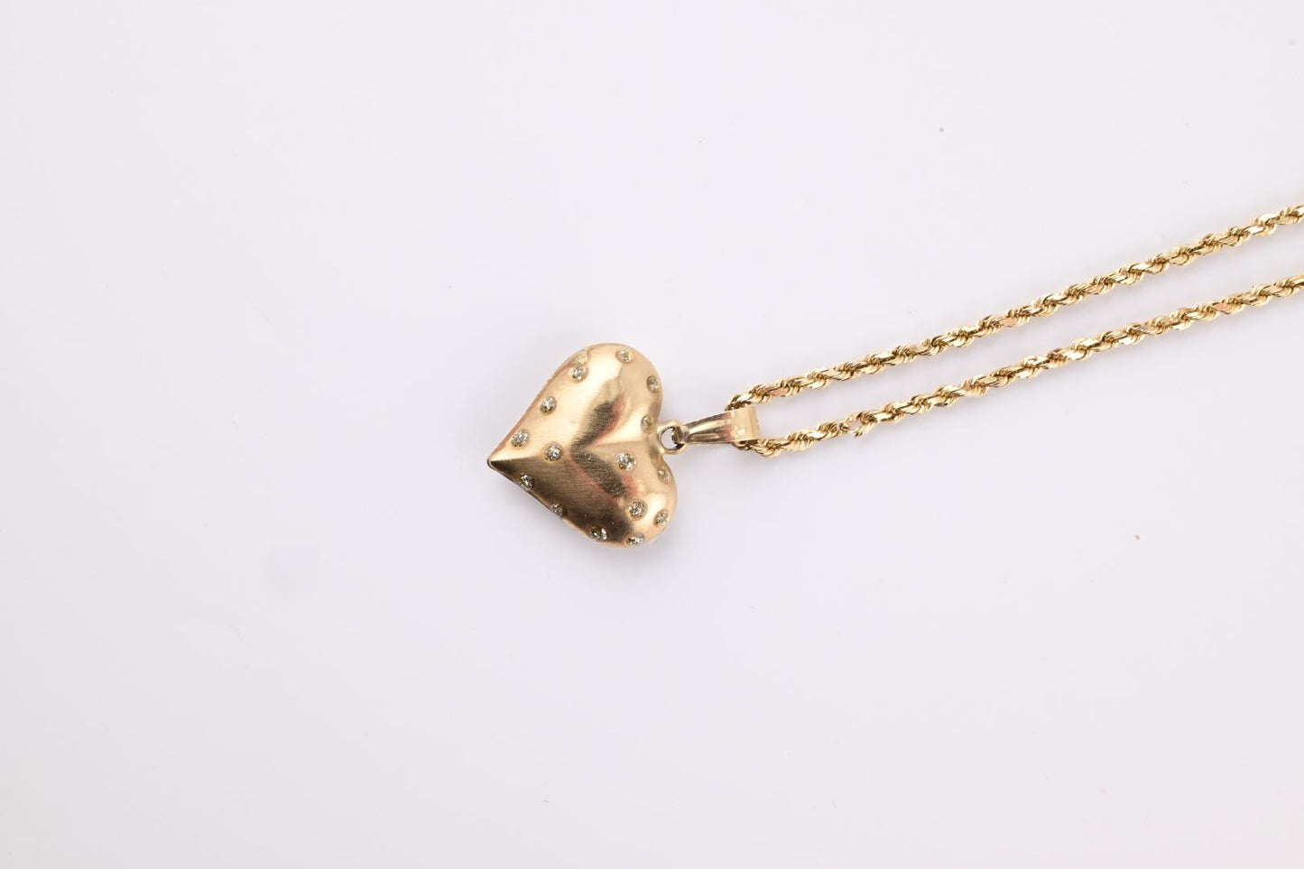 Fabulous 14K Yellow Gold Heart Shape Pedant & Chain