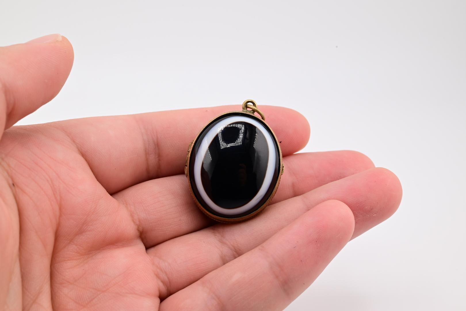 Gorgeous Victorian Period Agate Bullseye Locket